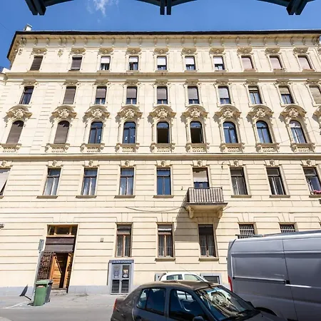 Apartamento Apollo *