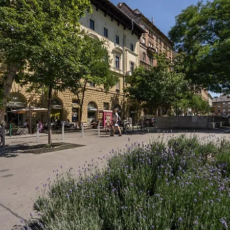 Apollo * Βουδαπέστη